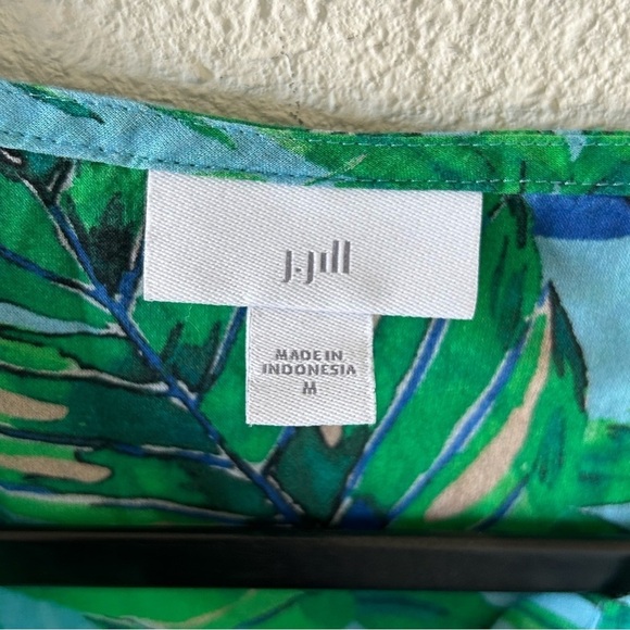 J. Jill Women’s Pop Over Top Medium Blue Green 1/3 Button 3/4 Sleeves Palm Tree - Picture 3 of 8